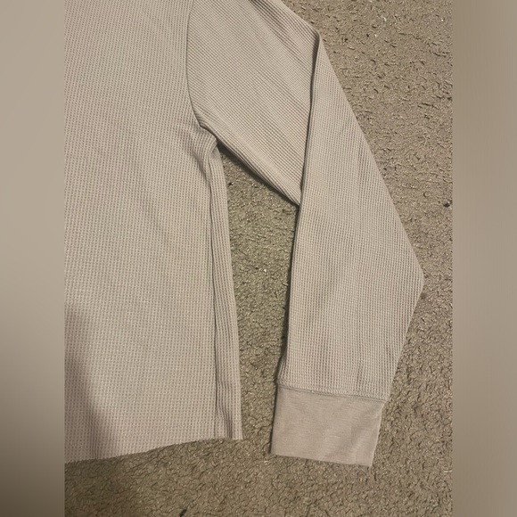 Double Zero Waffle Knit Long-Sleeve Relaxed-Fit Top - Picture 7 of 11